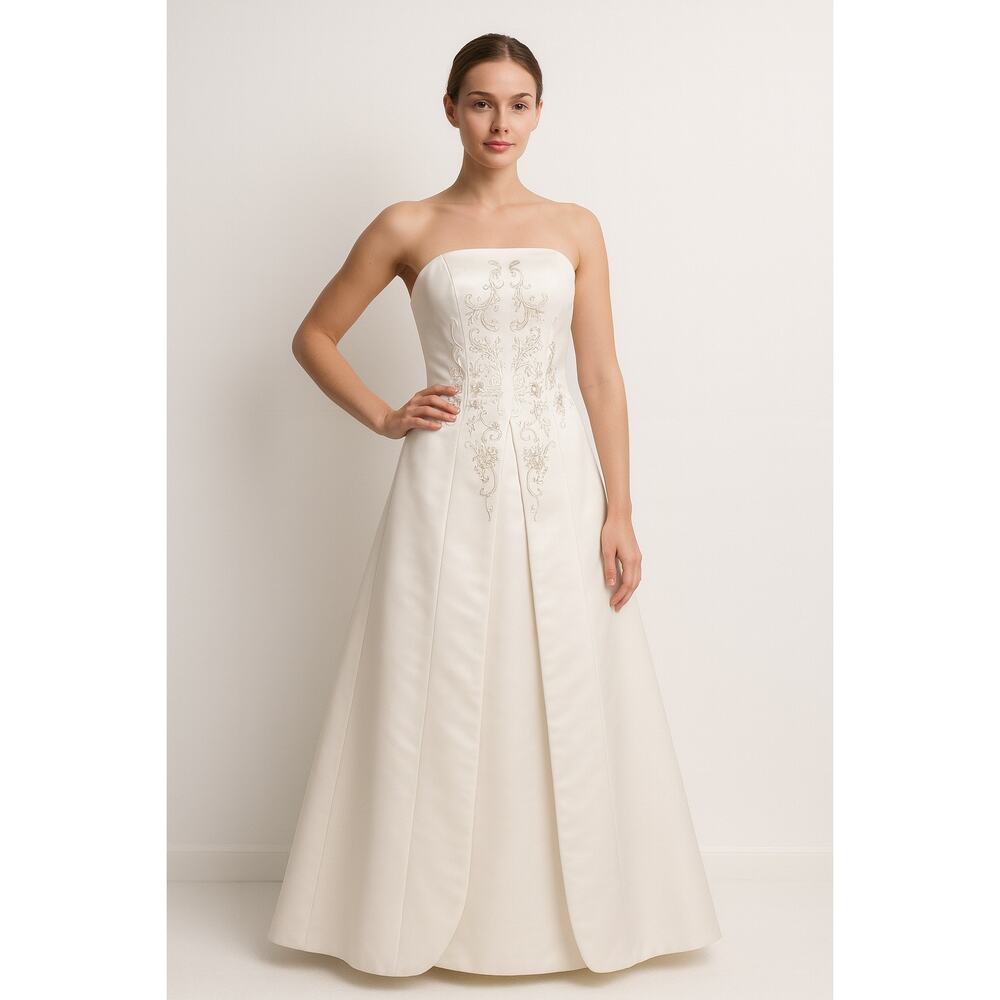 1990s Jessica McClintock Ivory Embroidered Strapless Formal Gown USA made XS